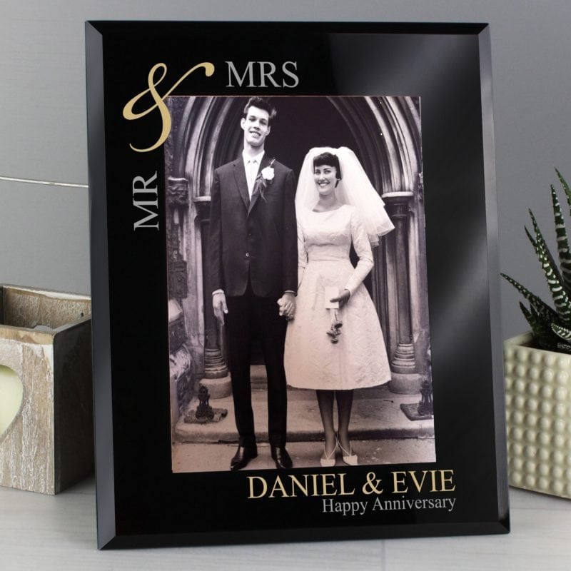 Personalised Gold Couples 5x7 Black Glass Photo Frame
