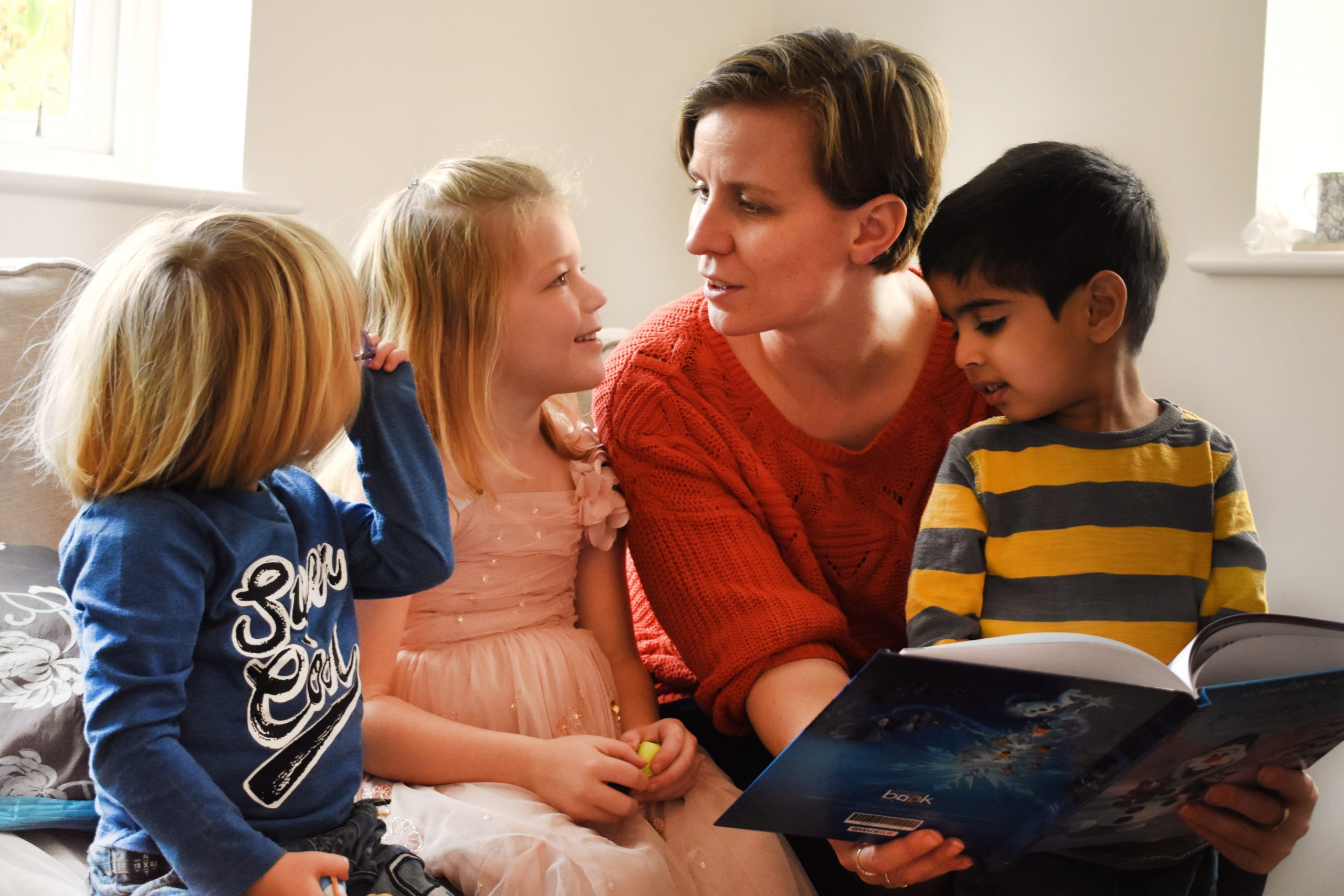 Personalised Disney Olaf’s Frozen Adventure Story Book Personalised Disney Olaf's Frozen Adventure Story Book - Image 2