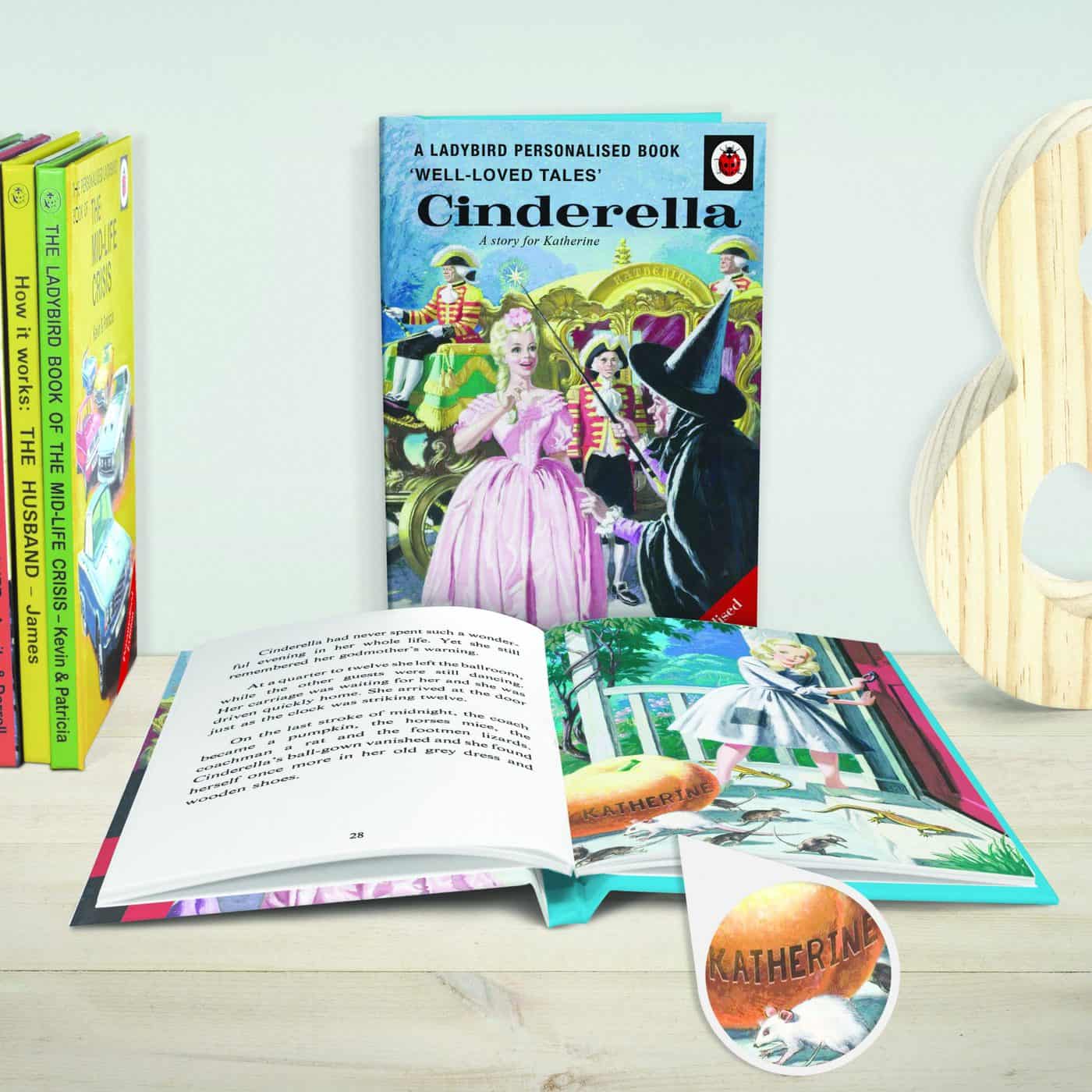 Cinderella: A Ladybird Personalised Book Cinderella: A Ladybird Personalised Book - Image 2