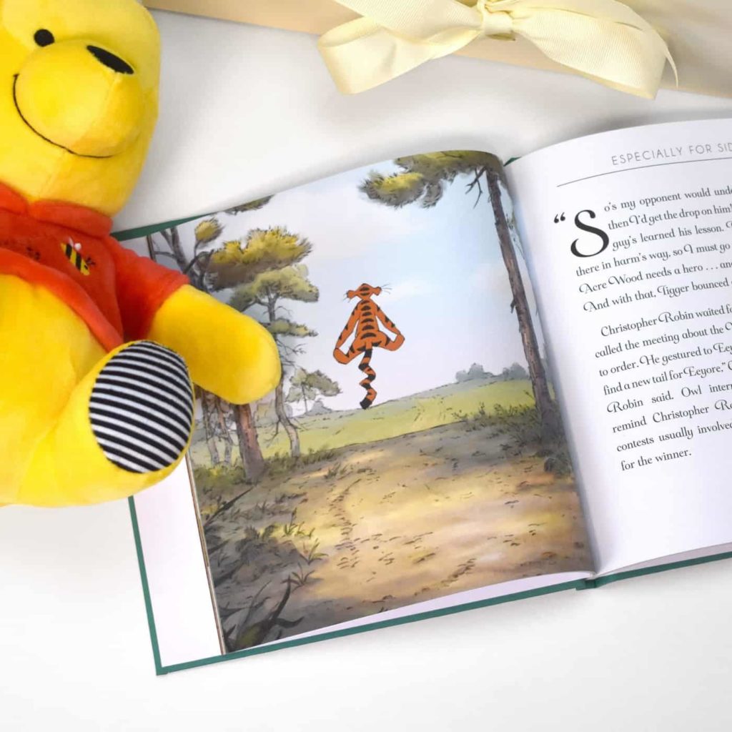 Disney Winnie-the-Pooh Personalised Book and Plush Toy Giftset
